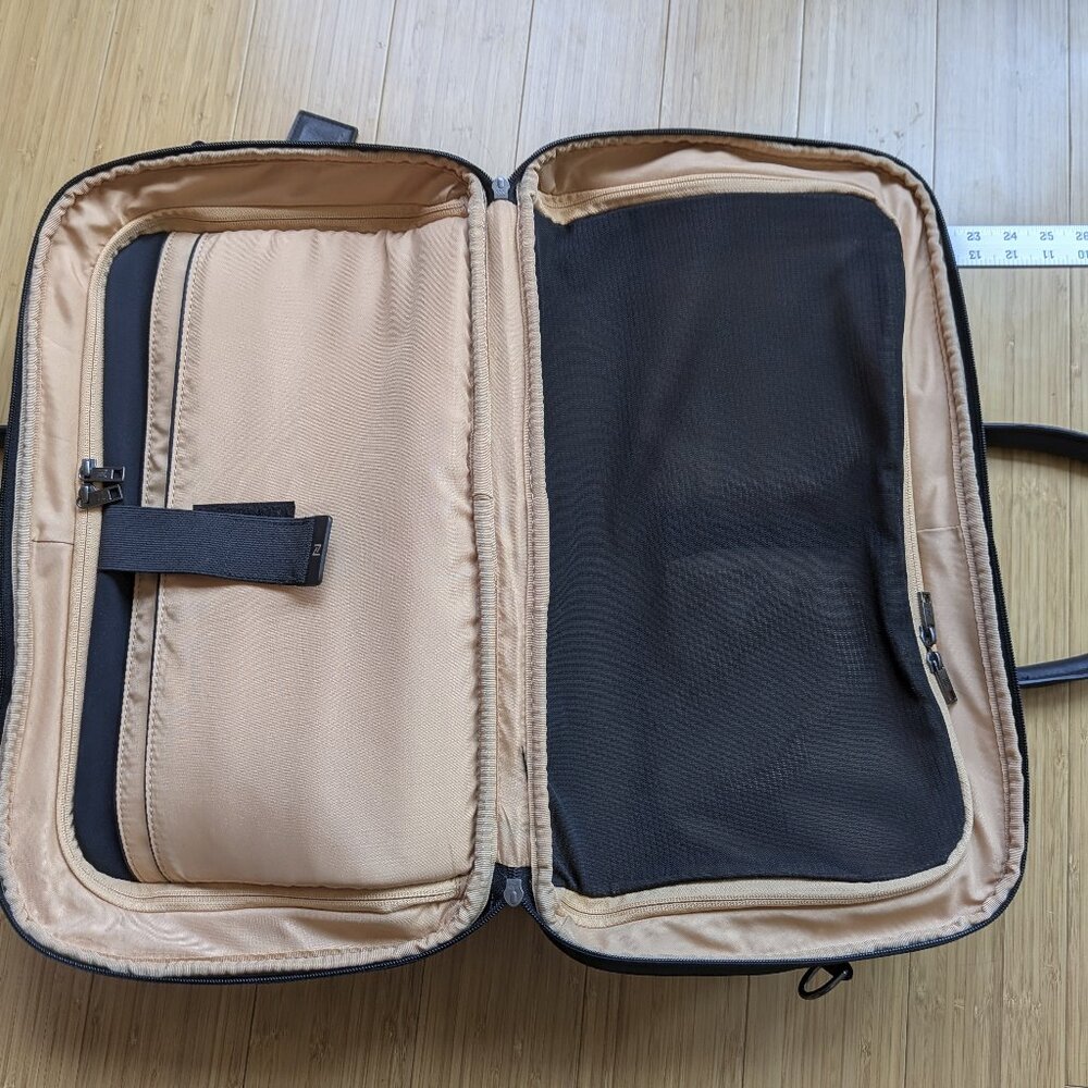 Carryon Luggage - Nomad Lane Bento Bag V4, almost new - Picture 5 of 10